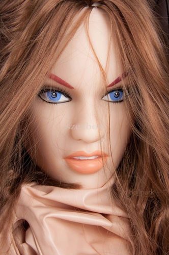 Suzie Carina - szexbaba széttárt lábakkal