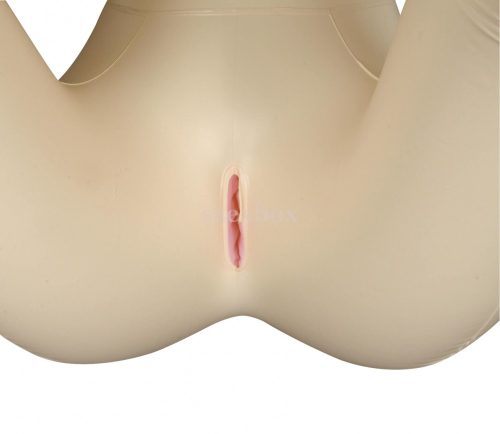 Faye - élethű szerető