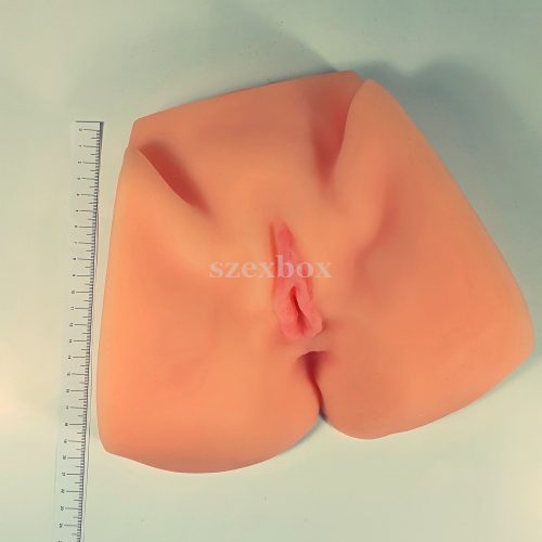 Oxana műpina és popó