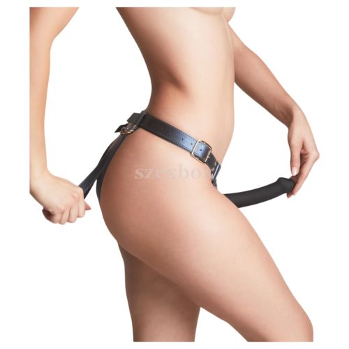 Strap-on-me harness – a shiny, stable experience